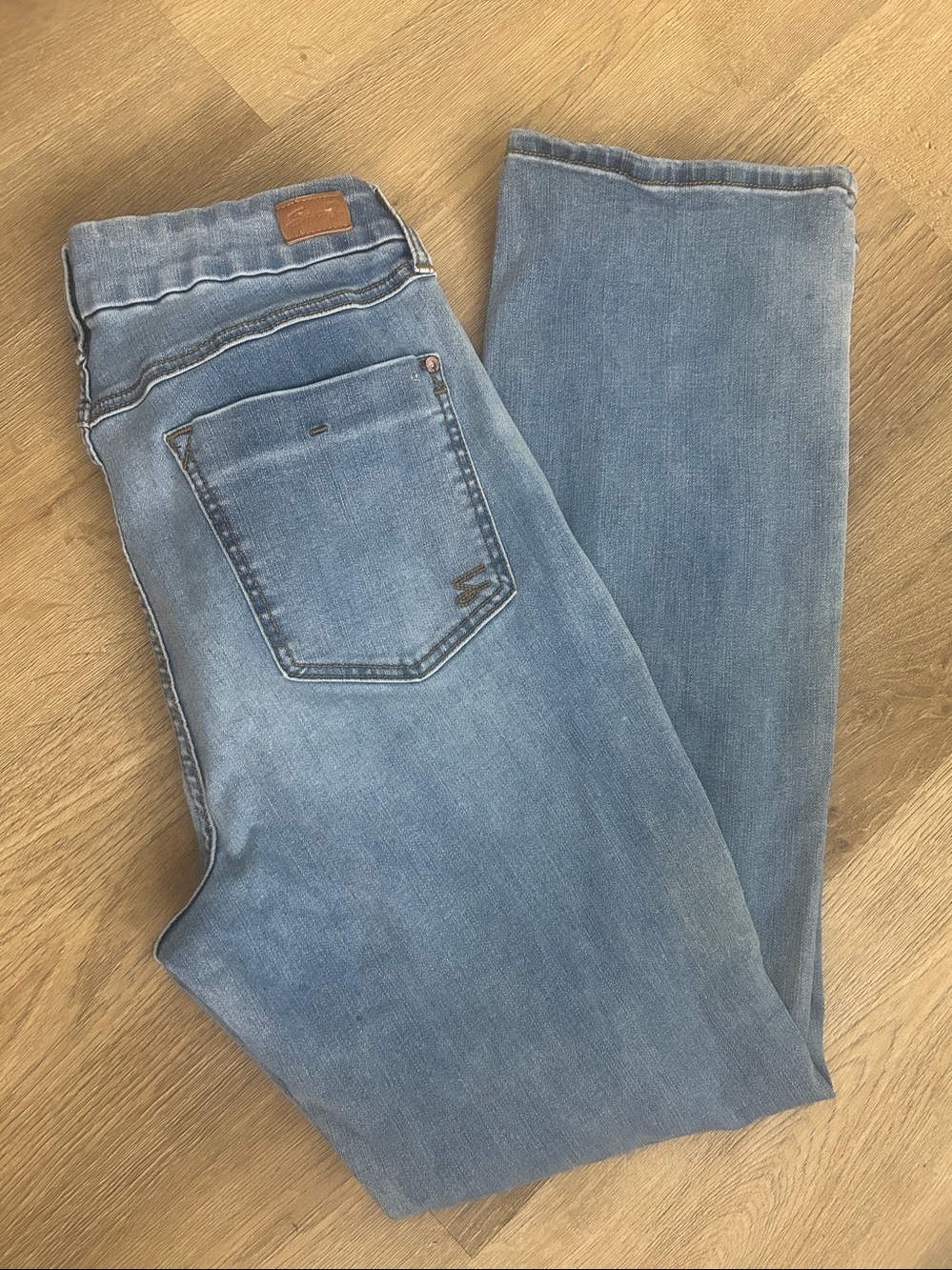 Seven7 For All Mankind Tummyless High Rise Light Wash Distressed Jeans |Size 16